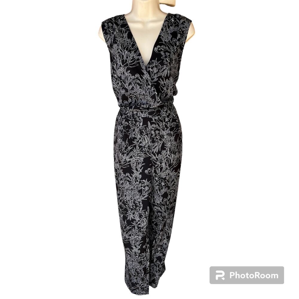 Ann Taylor Sleeveless Jump Suit Cropped Jumper Navy Floral Print Womens M